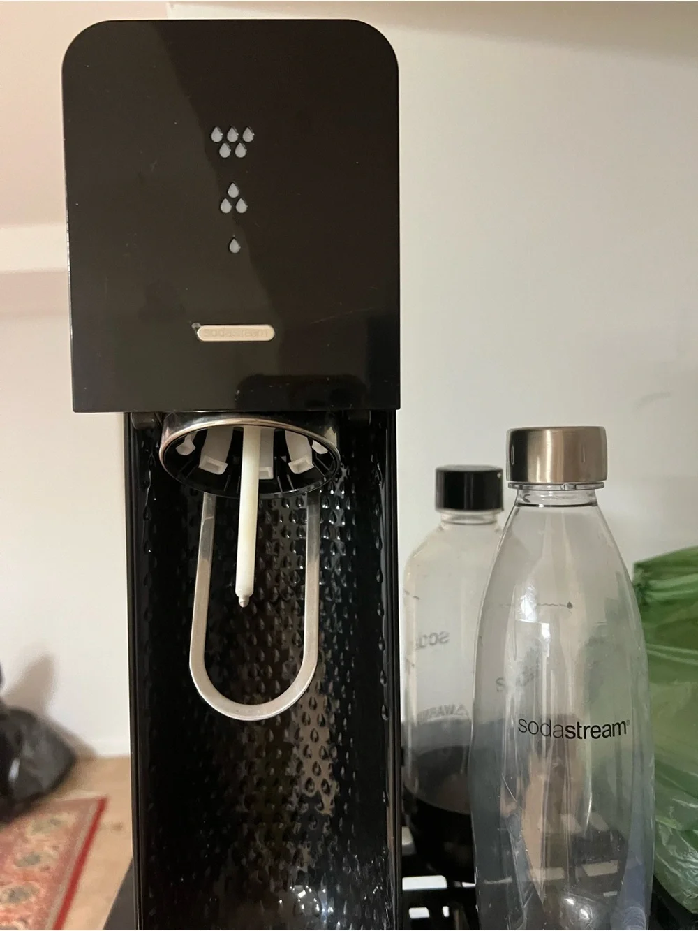 Black Sparkling Water Maker with Clear PET Bottle